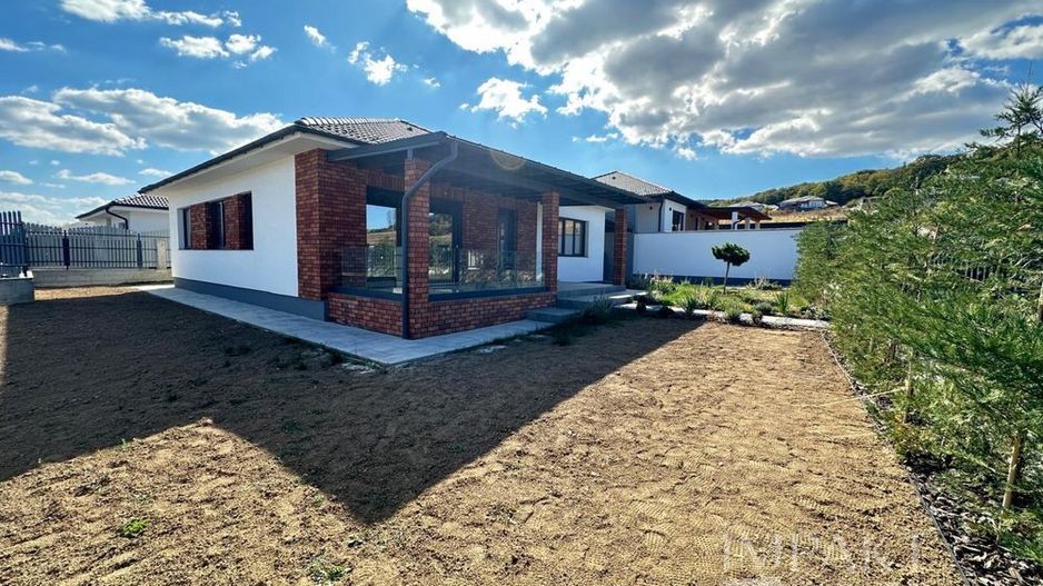 Casa Individuala pe un Singur Nivel | Parcare Acoperita | Popesti - Poză 1