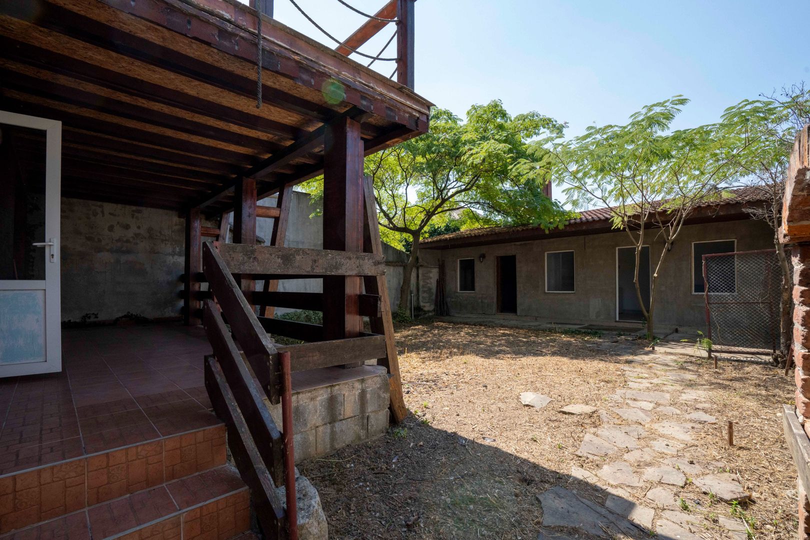 Casa cu 5 camere si 350 mp de teren in spate la parcul Salca - Poză 13