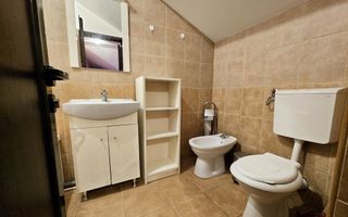 Vilă spațioasă, central, ideală pentru activități comerciale/birouri - Poză 24