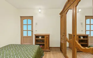 Casă cu teren generos în Mioveni, cartier Colibași - Poză 11