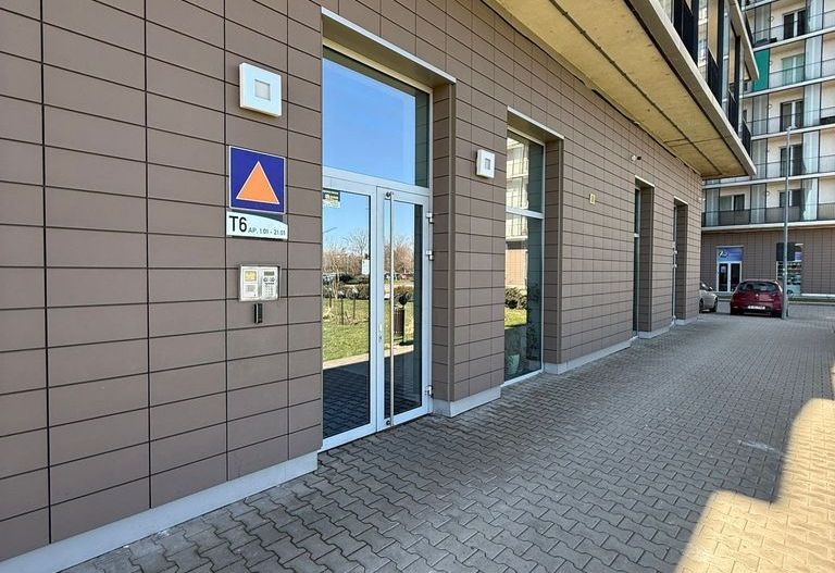 Se vinde apartament 2 camere si 2 bai in Asmita Gardens - Poză 12