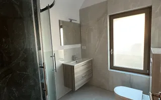Casa cu 5 camere - Dumbarvita - Poză 25