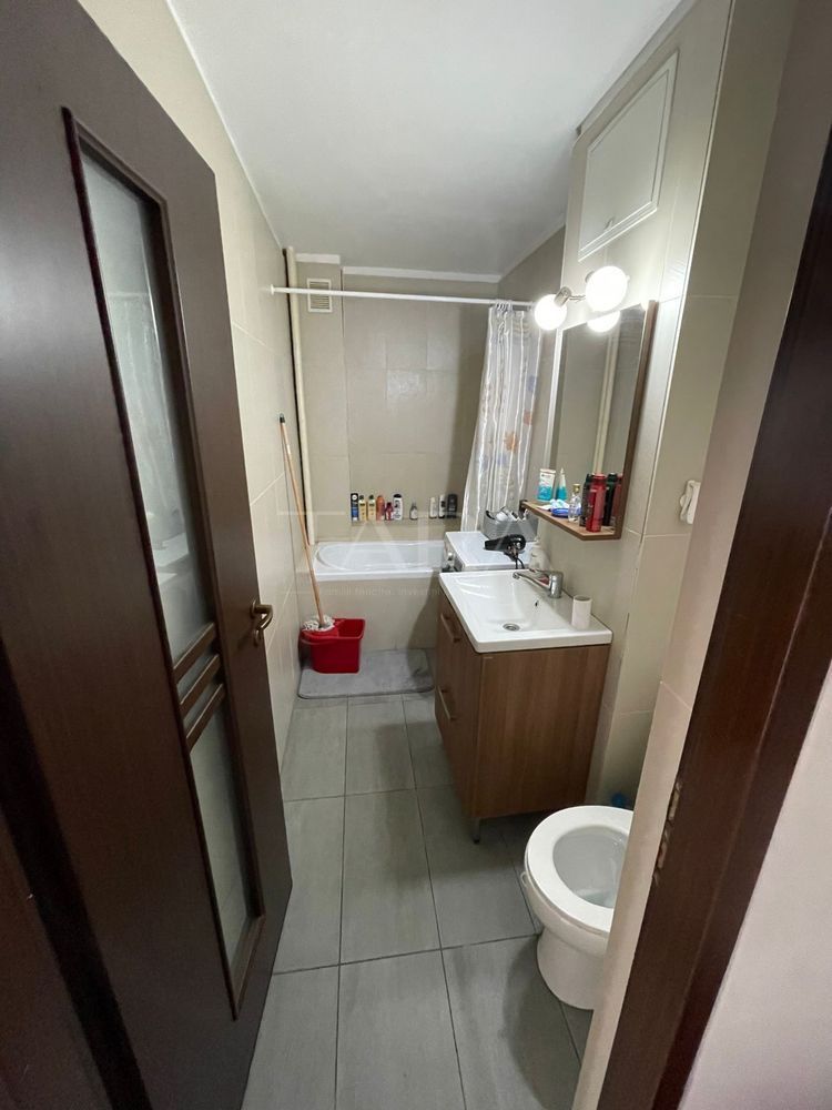 Apartament luminos, 2 Camere Decomandat, Mobilat și Utilat, Zona OMV. - Poză 4