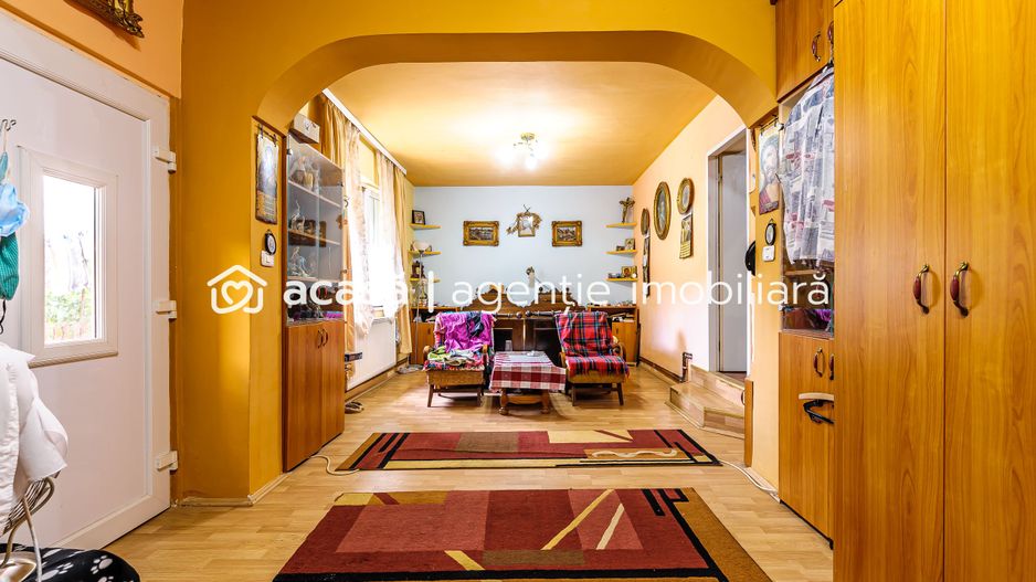 PROPRIETATE VÂNDUTĂ Casă conac cu 15.000 mp deal împădurit la Barațca, - Poză 10