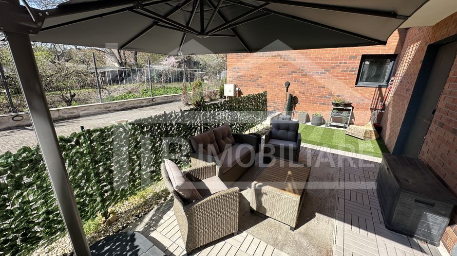 Apartament cu 2 camere, 52mp , terasa 25mp , Zona Centrala - Poză 11