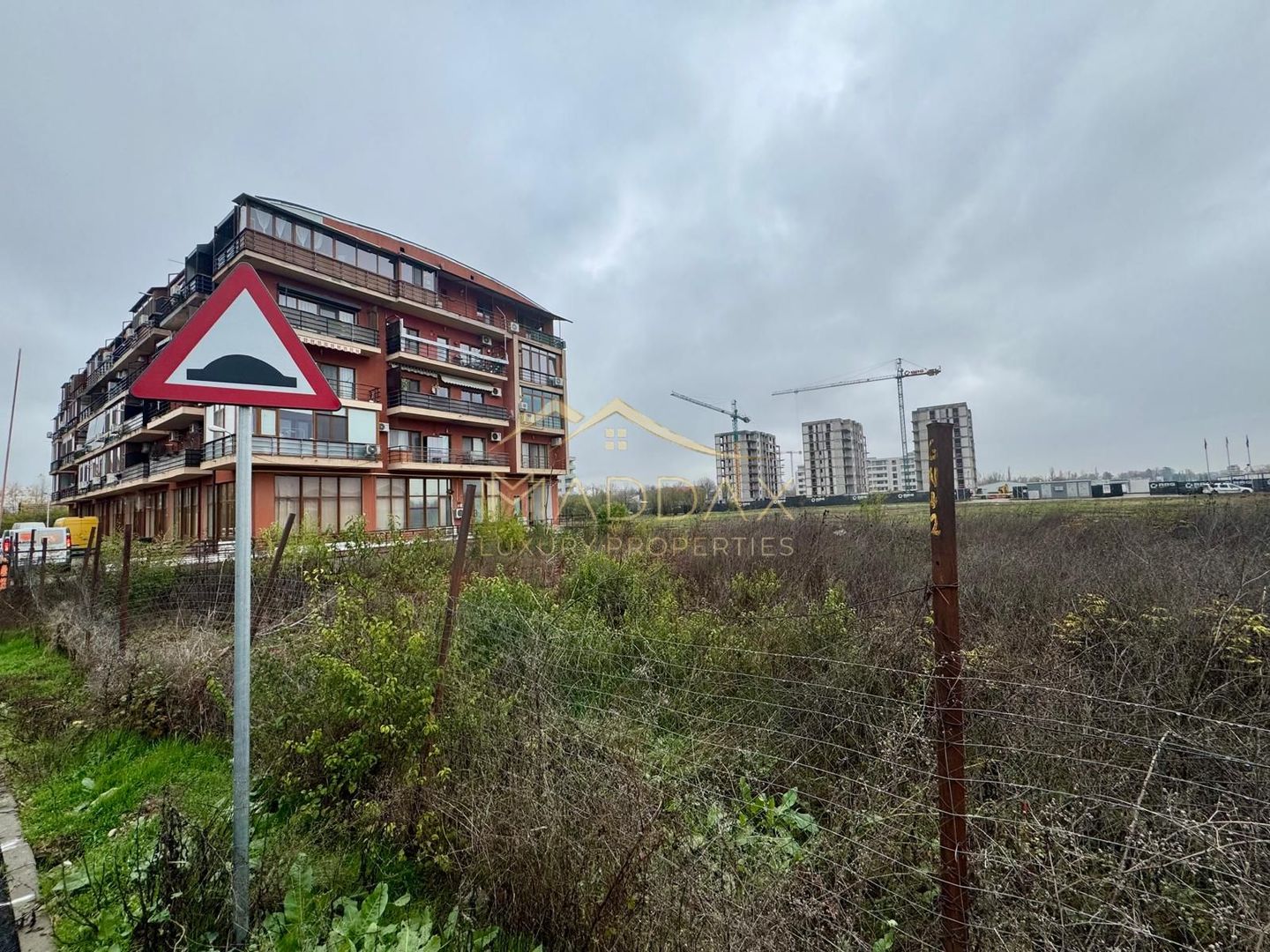 Teren Intravilan *500mp* / P+2 // Straulesti - Poză 4