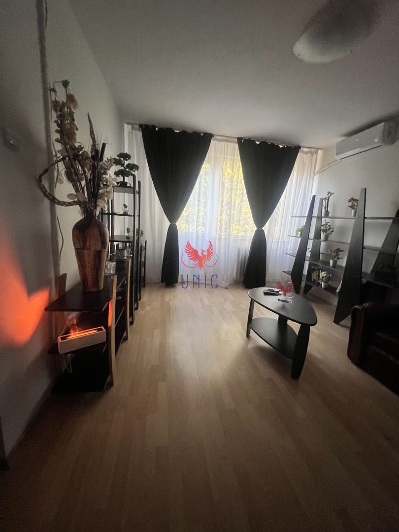 Decomandat, stradal, Calea Bucuresti etaj 1 - Poză 3