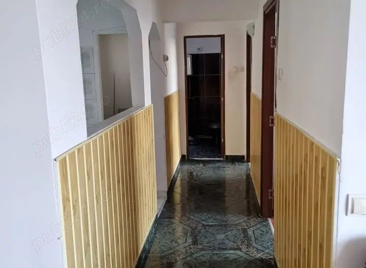 BRASADAS vinde ap 3 cam etaj 4/4 70mp Micro 16. - Poză 4