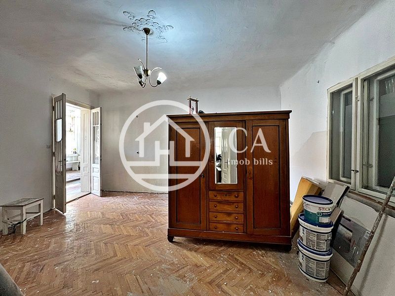 Apartament 2 camere de vânzare la curte comuna în zona Ultracentrală - Poză 4