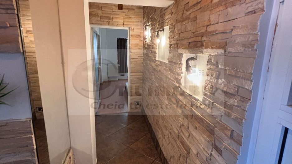 Apartament 3 camere Decomandat, et. 1, bulevard GARA - 139,900 EURO - Poză 6