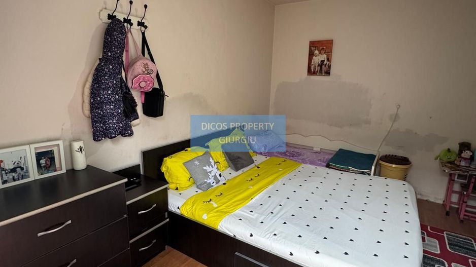 Casă cu teren și anexe – str. Mihai Eminescu - Poză 6