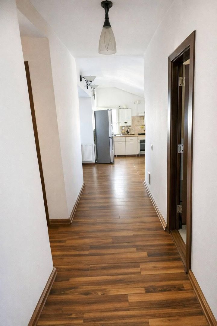 Superb Apartament 3 Camere Militari - Poză 3