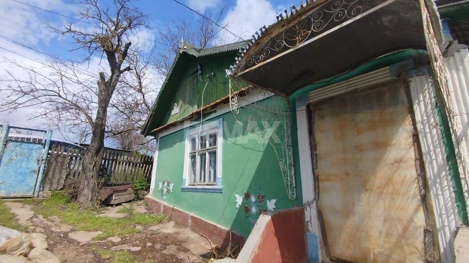 Casă bătrânească cu 3 camere de vânzare în satul Hîrbovăț, r. Anenii Noi - Poză 4