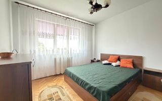 Apartament de inchiriat 3 camere etajul 4, cu lift,  Zona Vasile Aaron - Poză 5