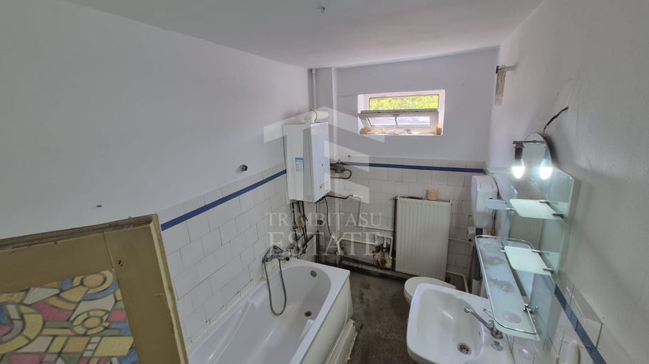 casa veche ce asteapta amenajarea ta, Ploiesti, central - Poză 4