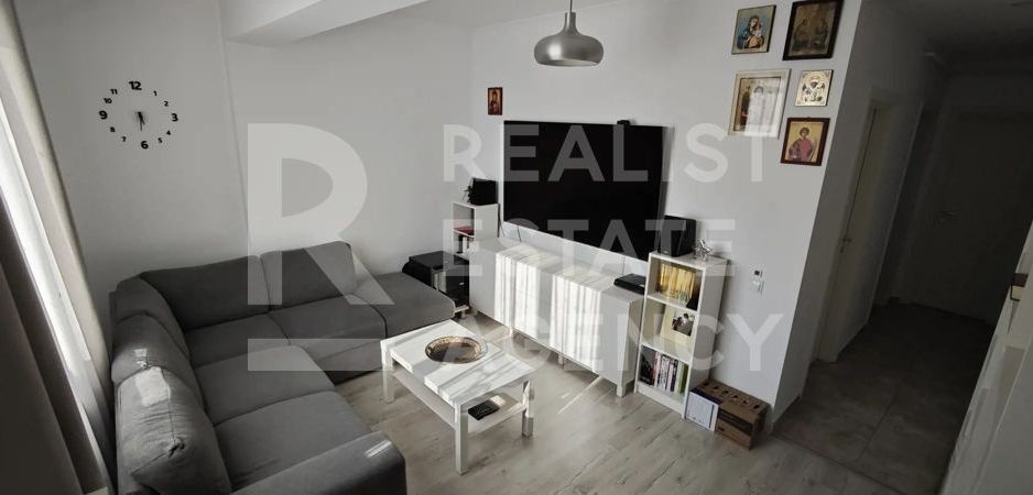 Vânzare, apartament cu 3 camere în zona Militari Residence - Poză 1