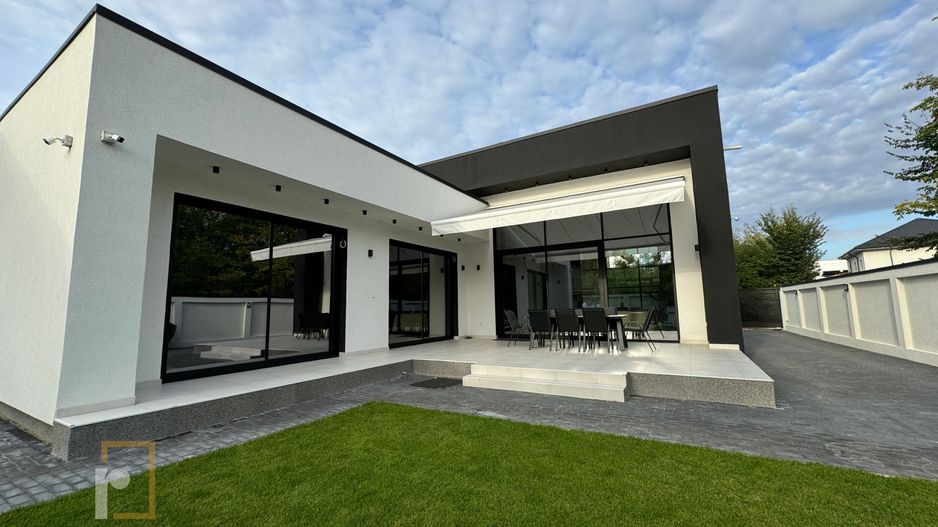 Vila de Lux | zona Laguna Albastra | Corbeanca - Poză 1