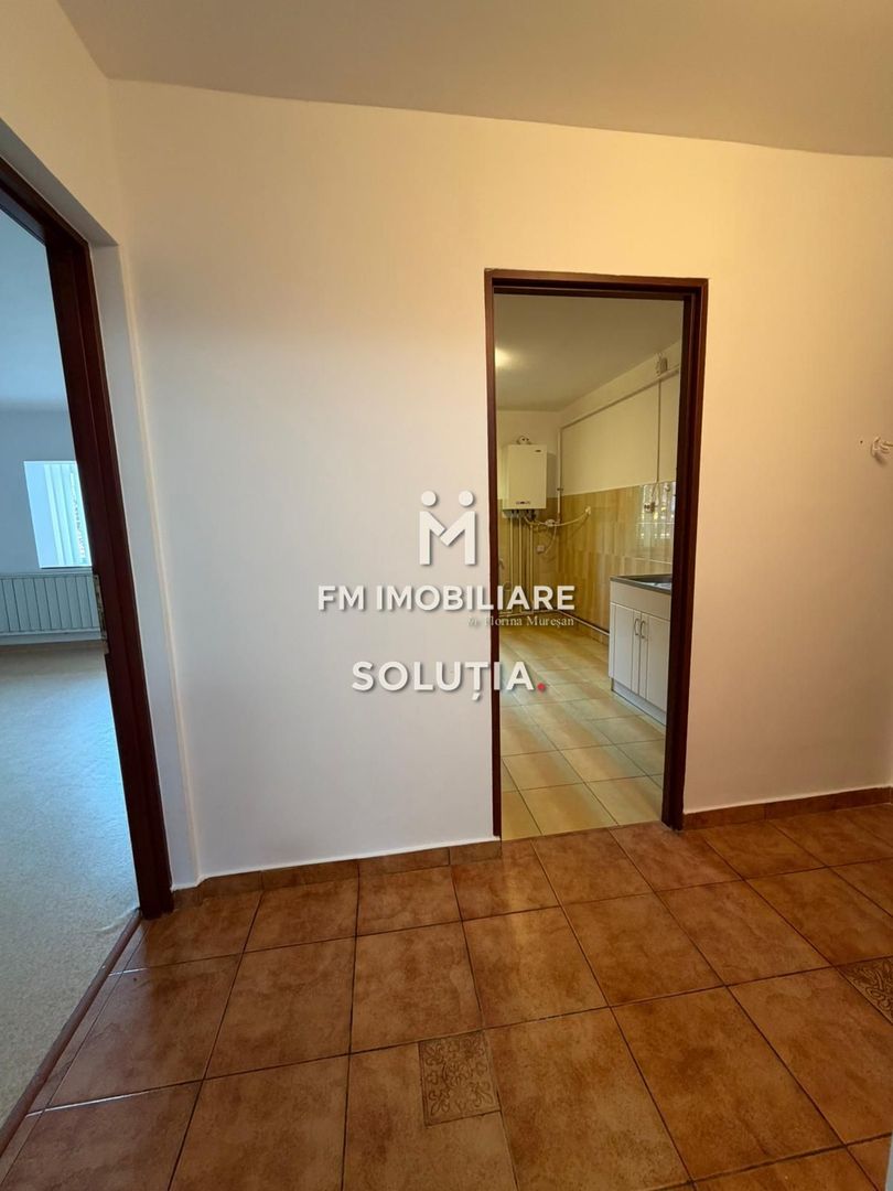 Apartament 3 camere, decomandat, zona Moldovei! - Poză 10