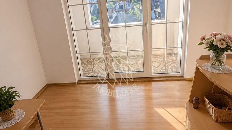 Apartament  3 camere 78 mp-2 balcoane-curte-parcare-Calea Moldovei - Poză 1