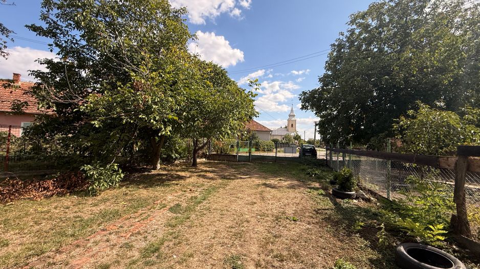 Teren 2232 MP +Casa Zona Centrala Din Doba  /15KM>Fata de Satu Mare - Poză 3