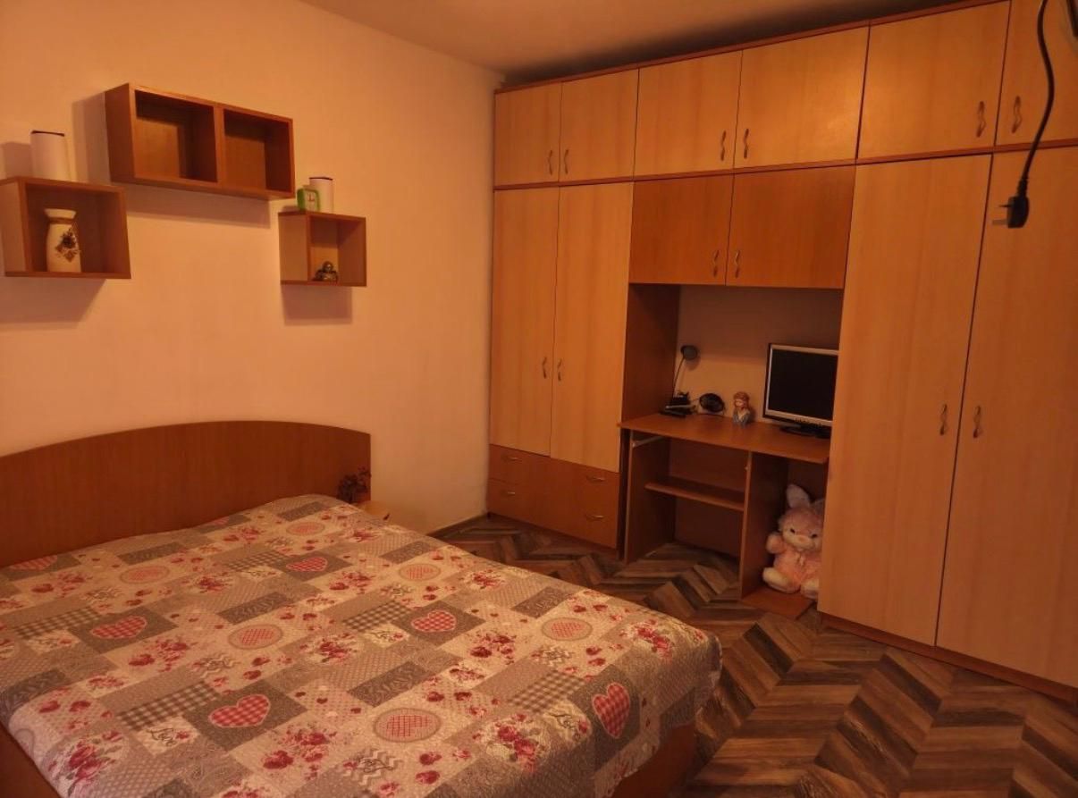 AP. 2 CAMERE TITAN, LOC PARCARE, MOBILAT/UTILAT, METROU 5 MINUTE - Poză 4