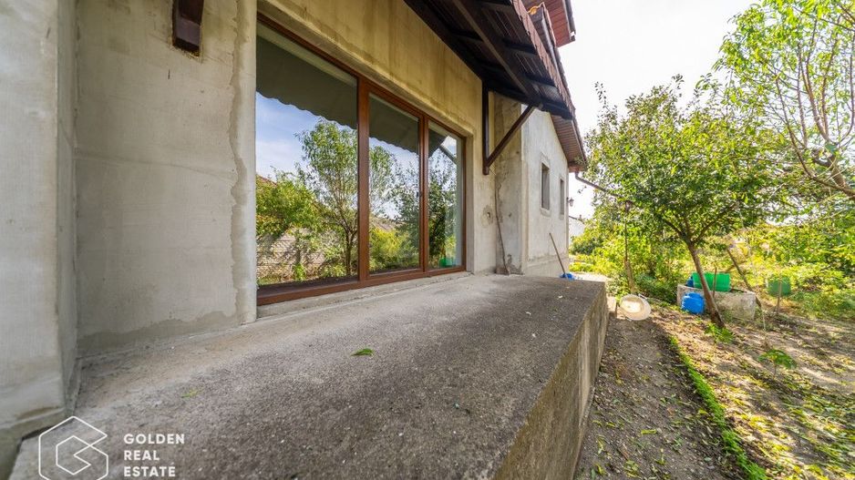 Casa 4 camere si mansarda, teren 1014 mp, comuna Vladimirescu - Poză 24