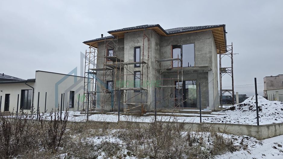 Vila de lux Hlincea, panoramic 360, strada asfaltata! - Poză 5