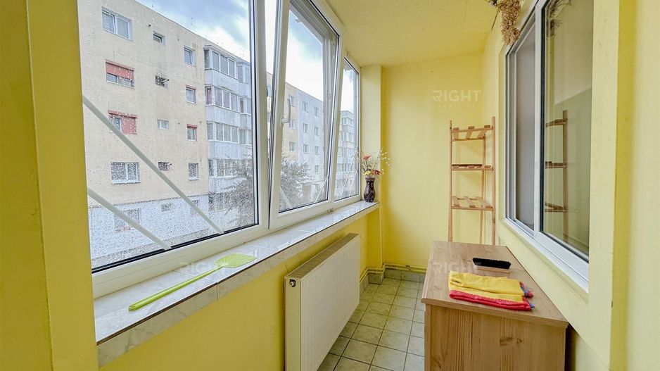 Apartament 4 camere | 2 balcoane | loc parcare | Sacele Brasov - Poză 11