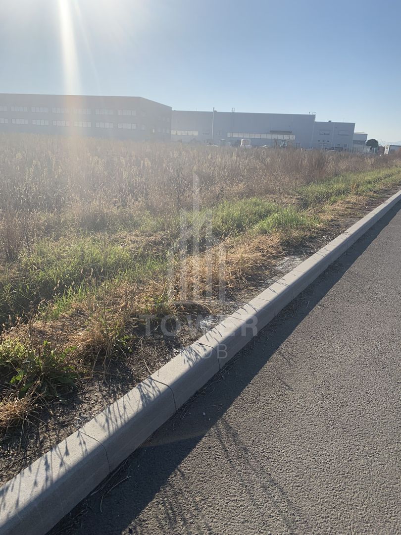 TEREN INTRAVILAN - ZONA INDUSTRIALA VEST-9000 mp, sau 18000 mp - Poză 7