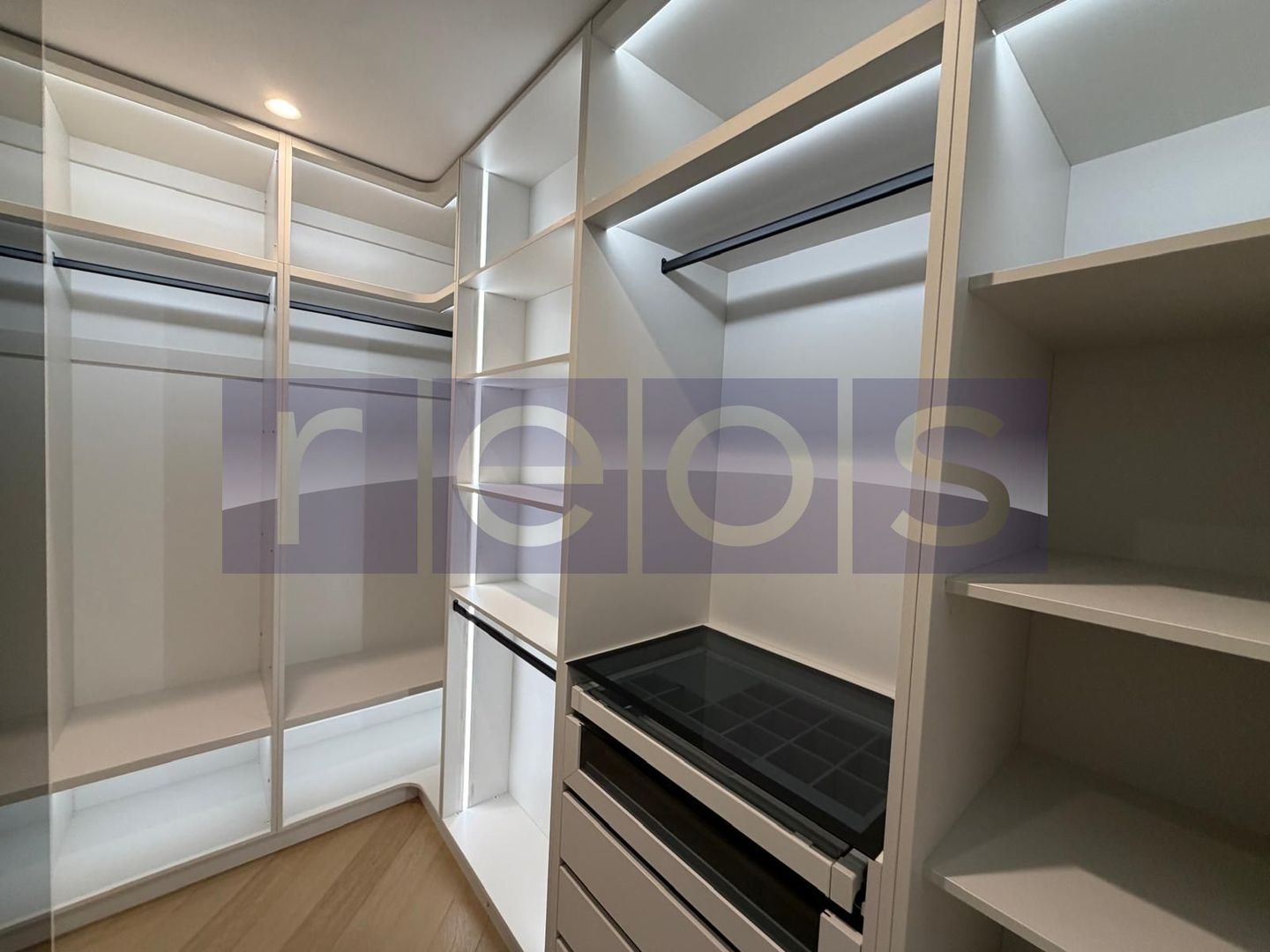 VANZARE APARTAMENT 101MP | 3 CAMERE | MOBILAT-UTILAT LUX | TERASA 26MP - Poză 28