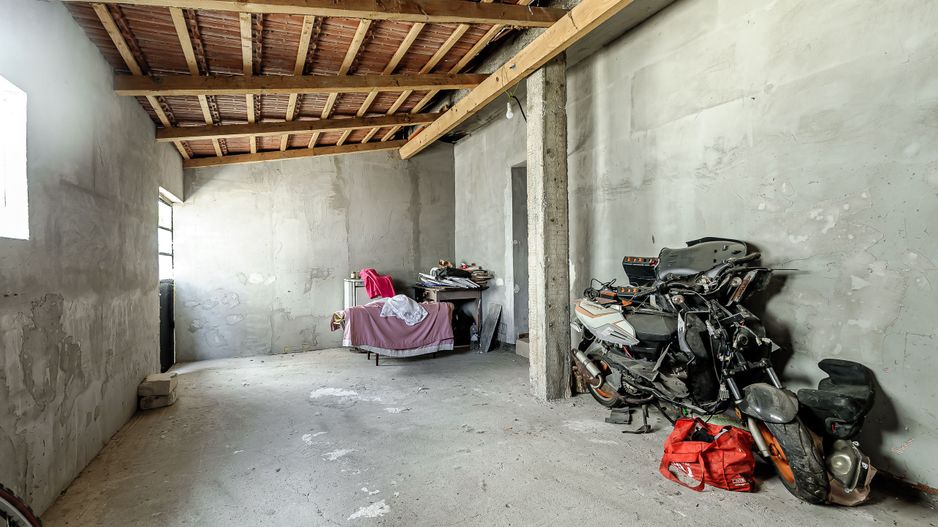 Casă cu 2 corpuri de clădire în Pecica, Arad. - Poză 14