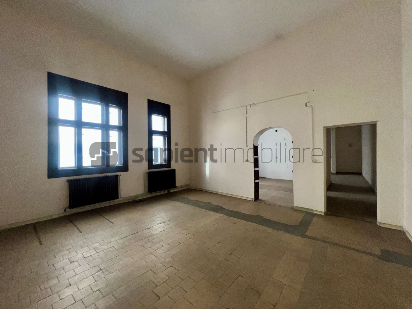 Spațiu comercial / birou ultracentral - Piața Ferdinand, Oradea - Poză 12