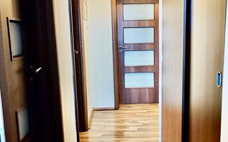 Bloc Rusesc Bucurestii noi vis a vis de metrou Bazilescu boxa - Poză 3