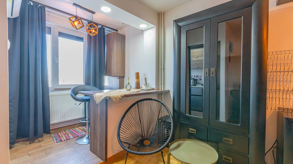 Închiriere garsonieră Brașov, Astra: Aer condiționat, centrală proprie - Poză 5