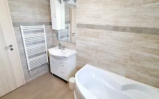 Oferim spre inchiriere casa cu 4 camere,Nemobilata in Dumbravita,aproape de Lidl - Poză 19