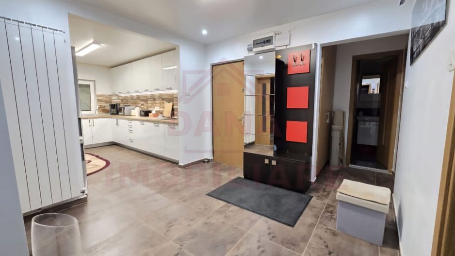 APARTAMENT DE ÎNCHIRIAT PREMIUM \4 CAMERE ÎN REȘIȚA \ZONA MICRO IV - Poză 2