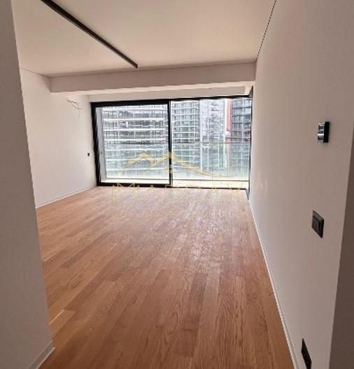 Apartament exclusivist cu vedere panoramică către Lacul Tei *** - Poză 3