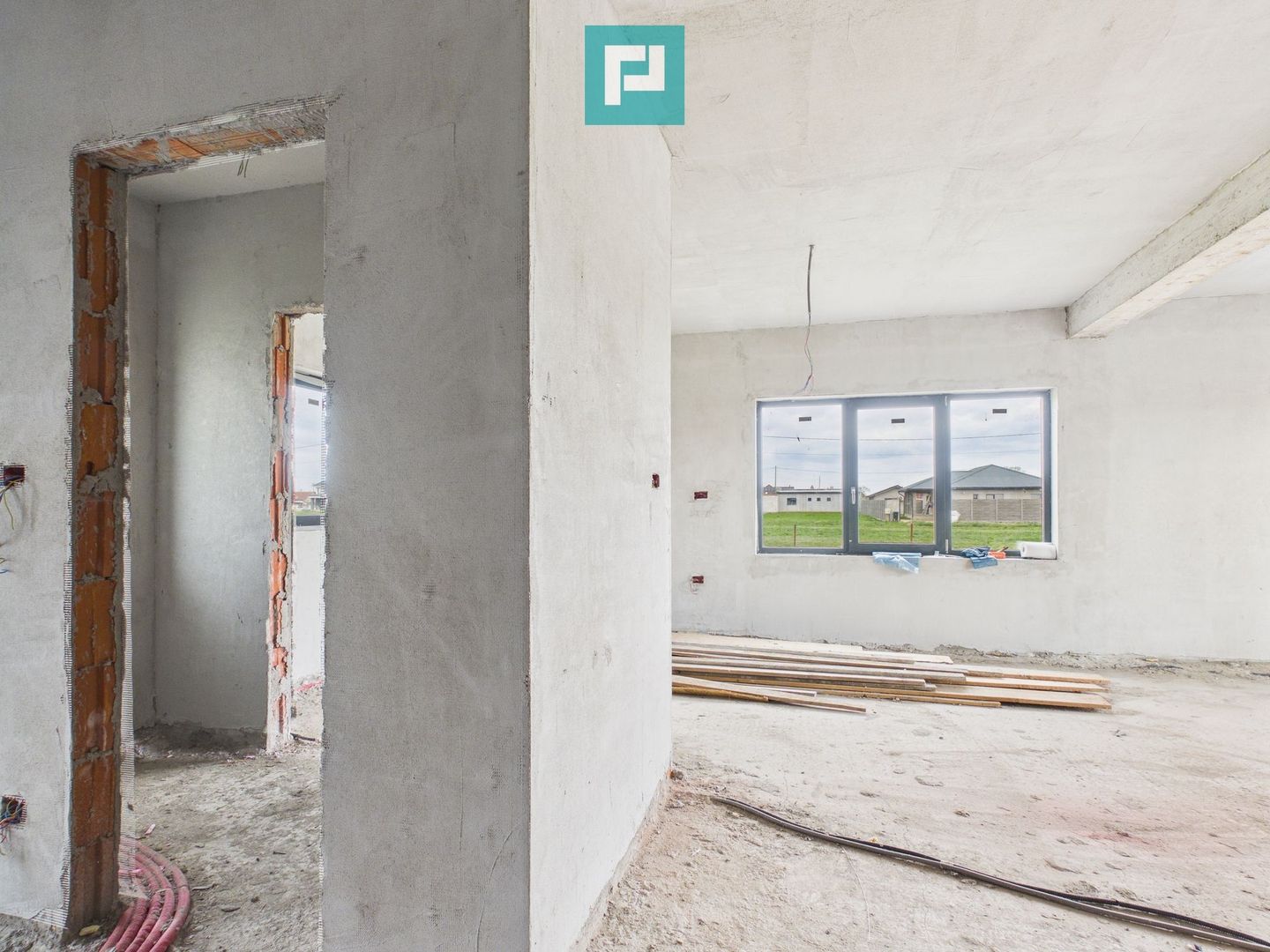 Casa nouă la roșu în Zimandcuz - Poză 16