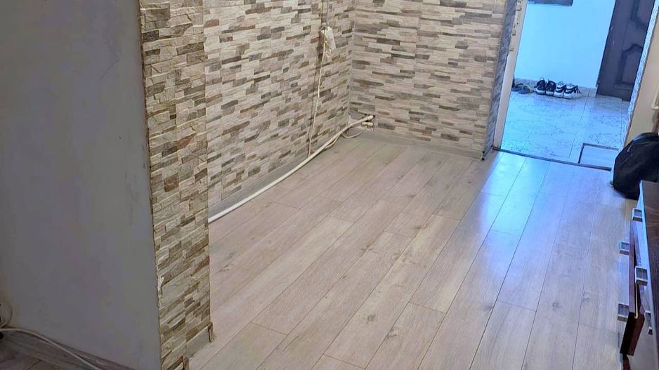 Apartament cu 2 camere - cartier Micro 20 - parter cu extindere - Poză 5