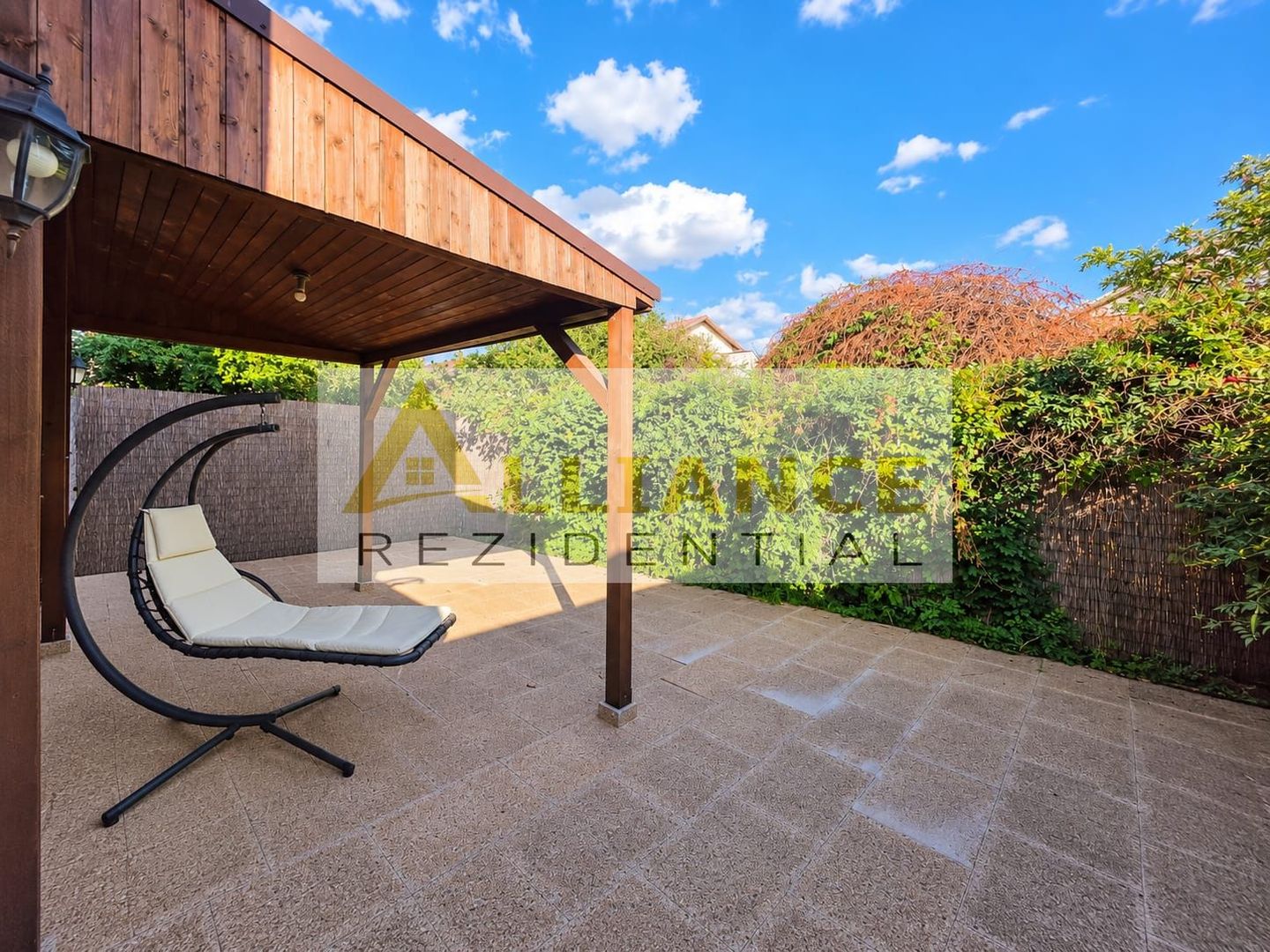 Casa P+1+M, | Curte proprie 65 mp | Popesti-Leordeni - Poză 1