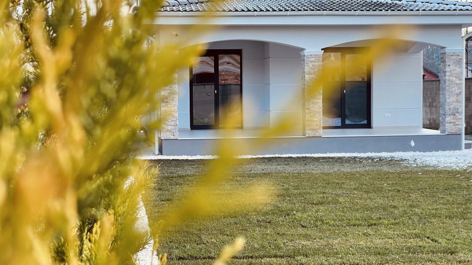 Vila spectaculoasa | 5 camere&Teren 600 mp | Langa Padure, Dumbravita - Poză 2