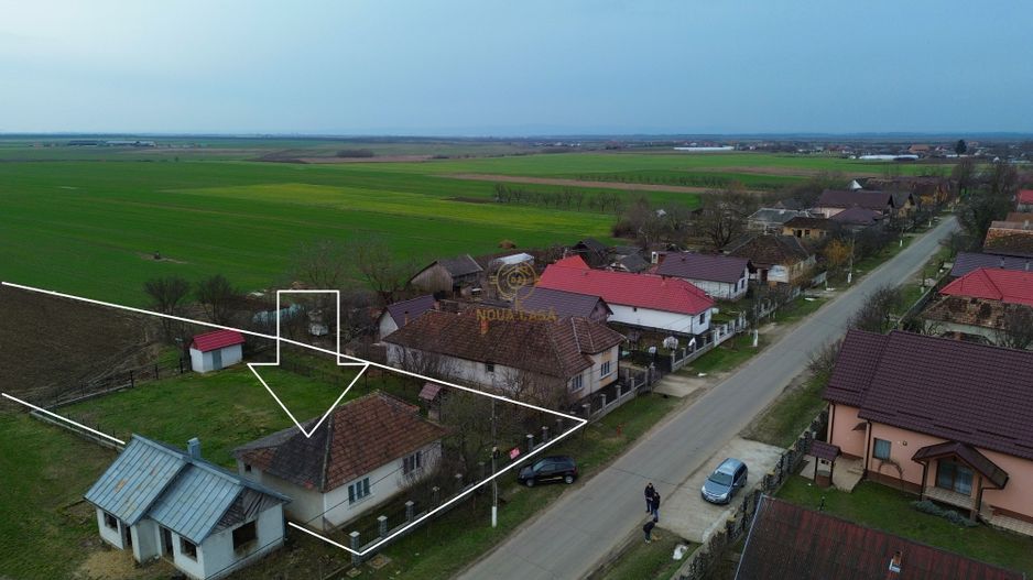 !OFERTA!De vanzare Casa cu Teren 6500MP Strada Principala - Poză 1