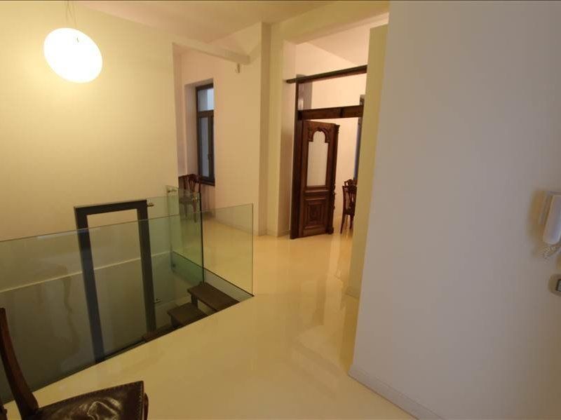 Apartament cu 3 camere de închiriat în zona P-ta Unirii - Poză 3