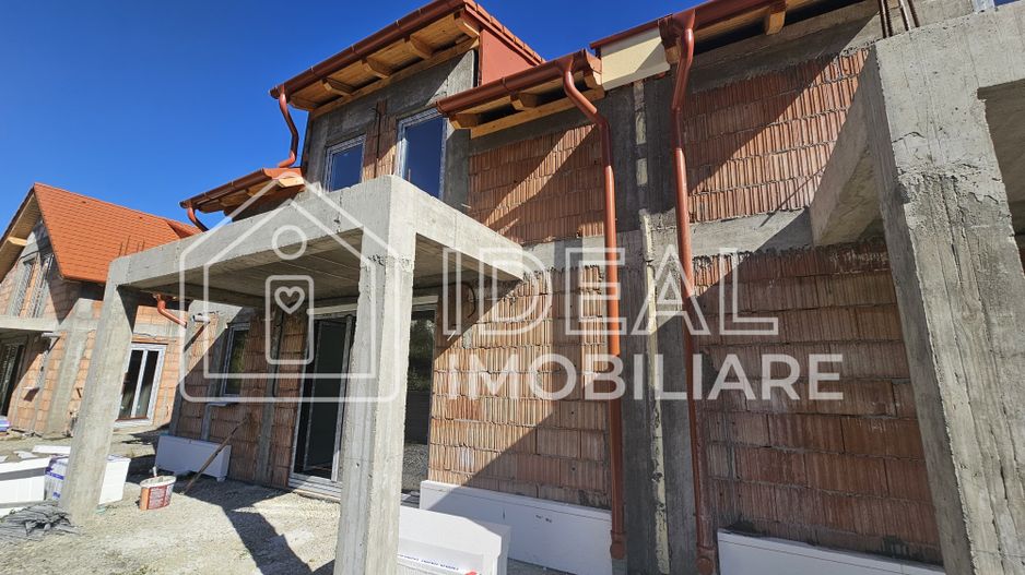 Casa Tip Duplex cu 5 camere si gradina generoasa, in Sura Mica - Poză 3