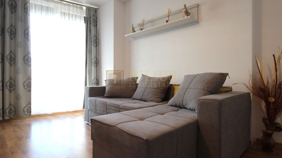 Complex URANUS PLAZA, zona Soarelui; rulouri electrice. - Poză 4