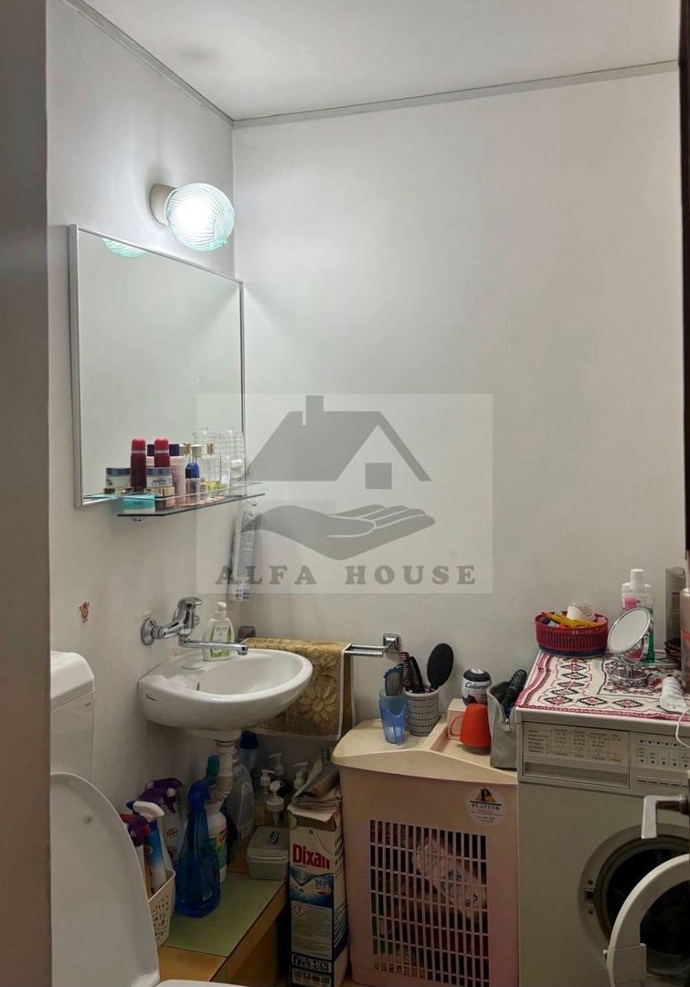 Apartament cu trei camere,  zona Racadau ,83 mp , etaj intermediar - Poză 9