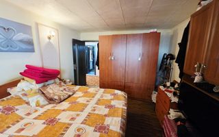 Casă 4 camere, 685 mp teren, renovată 2011 – Mănești, Zalhanaua - Poză 30