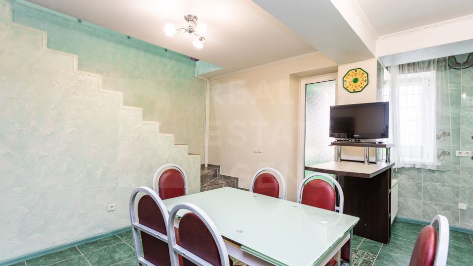 Vânzare, apartamnet 4 camere + living, str. Alba Iulia, Buiucani - Poză 6