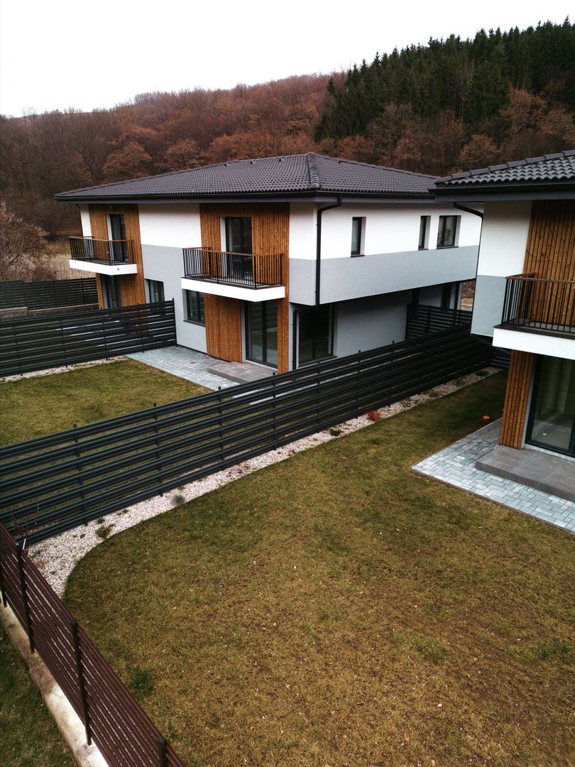 Duplex 4 camere DECOMANDATE, 120 mp utili, 180 mp curte, P+ET+POD - Poză 4