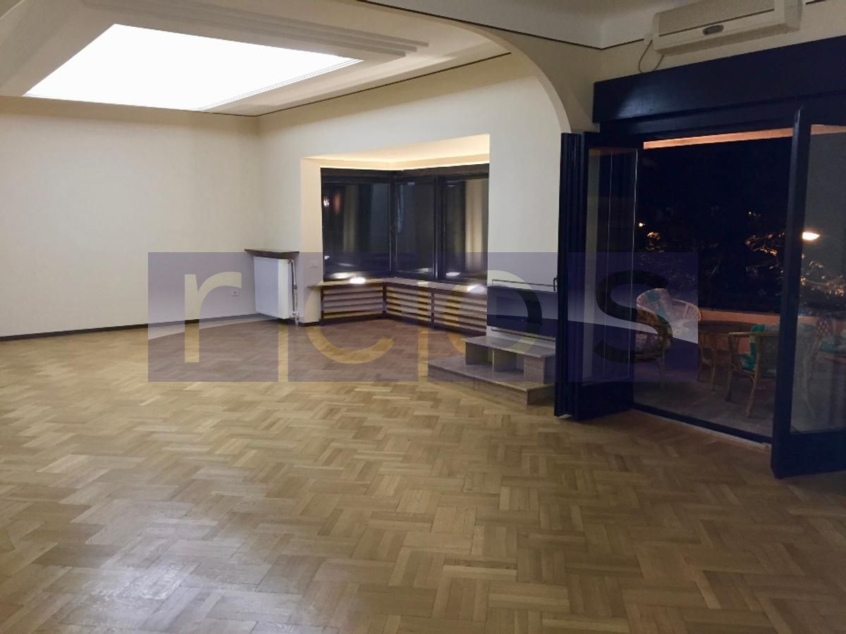 APARTAMENT 5 CAMERE | 221MP   | BLV LASCAR CATARGIU | - Poză 1